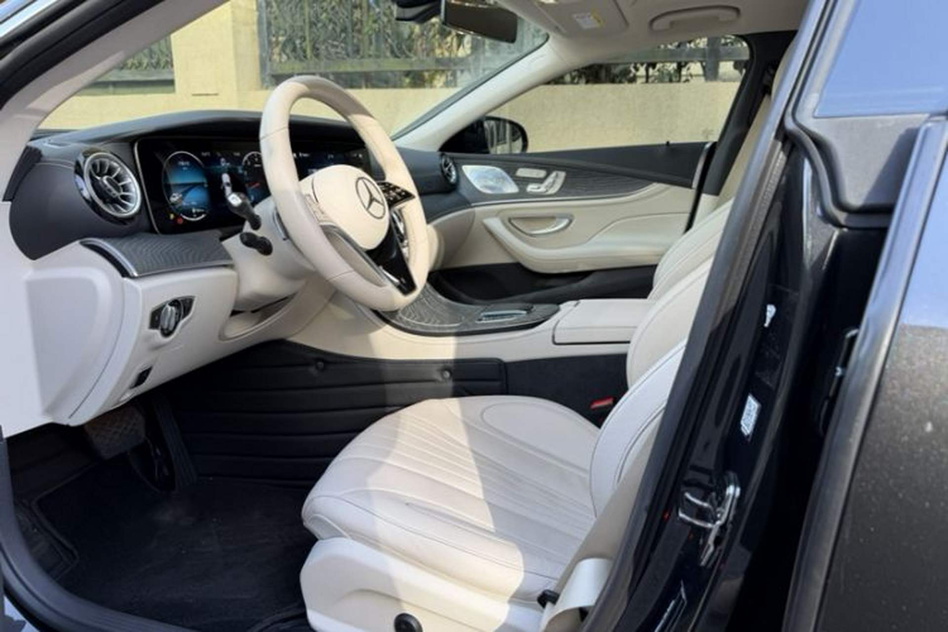 Used Mercedes-Benz CLS 2022 CLS 300 Sport Edition Interior 6