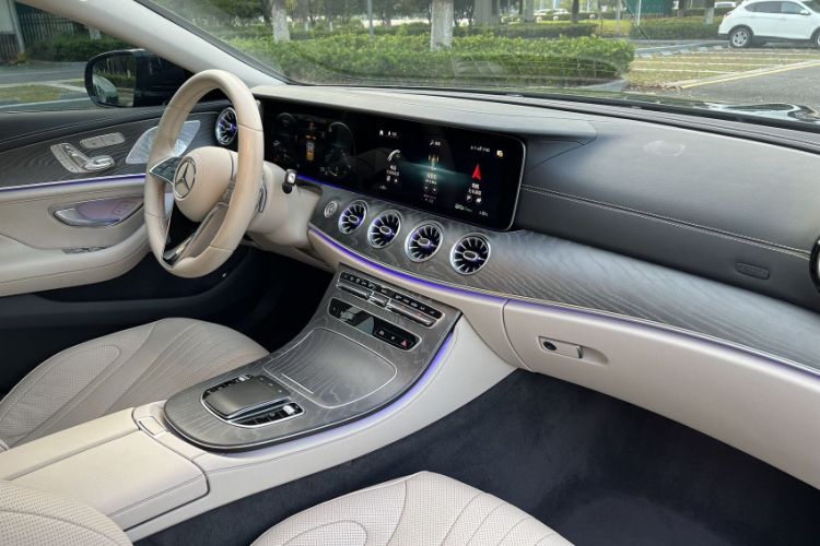Used Mercedes-Benz CLS 2022 CLS 300 Sport Edition Interior 6