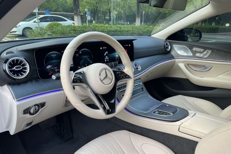 Used Mercedes-Benz CLS 2022 CLS 300 Sport Edition Interior 8
