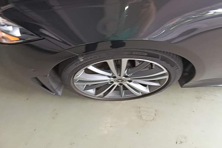 Used Mercedes-Benz CLS 2022 CLS 300 Sport Edition Left Front Wheel Hub