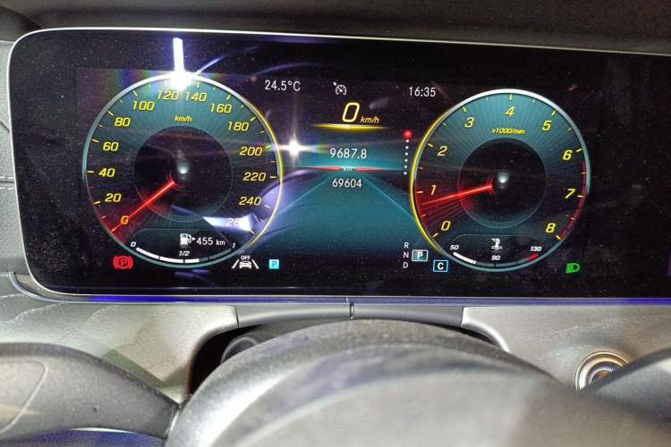 Used Mercedes-Benz CLS 2022 CLS 300 Luxury Model Odometer Close Up