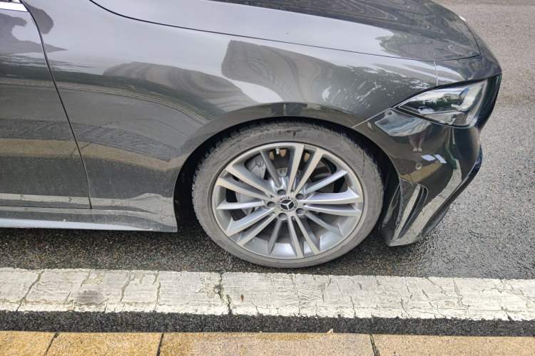 Used Mercedes-Benz CLS 2022 CLS 300 Sport Edition Right Front Wheel Hub