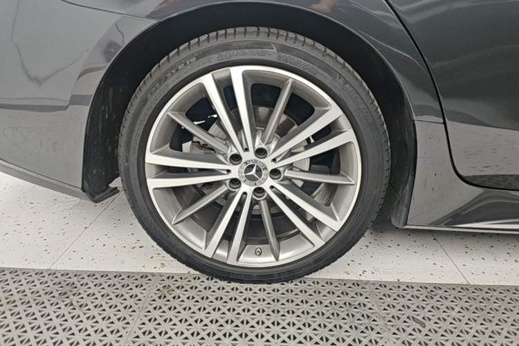 Used Mercedes-Benz CLS 2022 CLS 300 Sport Edition Right Rear Wheel Hub