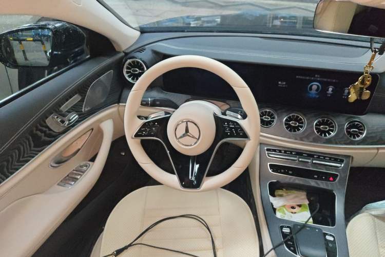 Used Mercedes-Benz CLS 2022 CLS 300 Luxury Model Steering Wheel