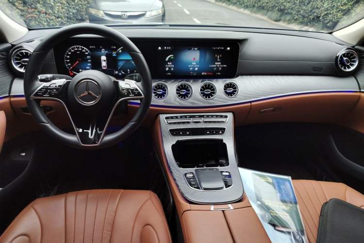 Used Mercedes-Benz CLS 2022 CLS 300 Sport Edition Center Console