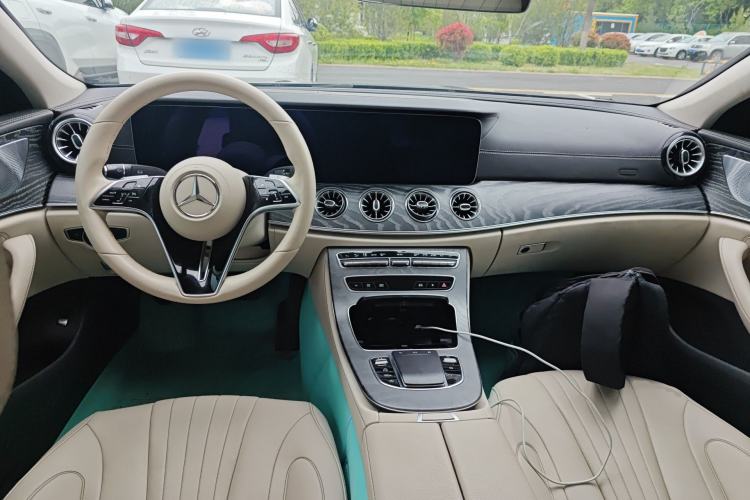 Used Mercedes-Benz CLS 2022 CLS 300 Sport Edition Center Console