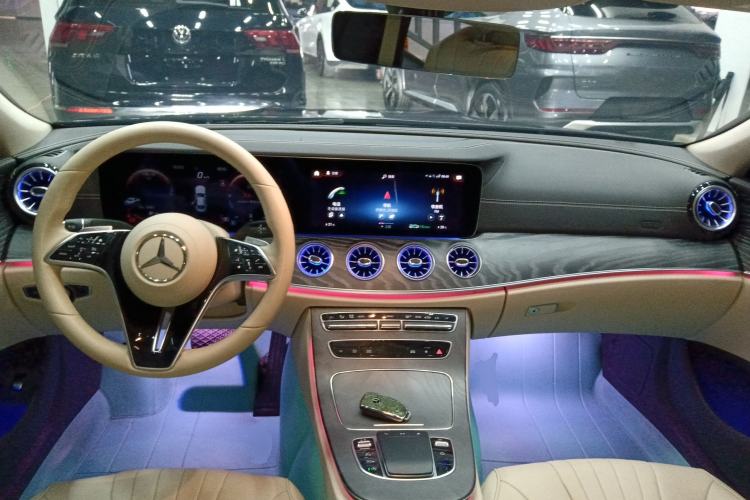Used Mercedes-Benz CLS 2022 CLS 300 Sport Edition Center Console