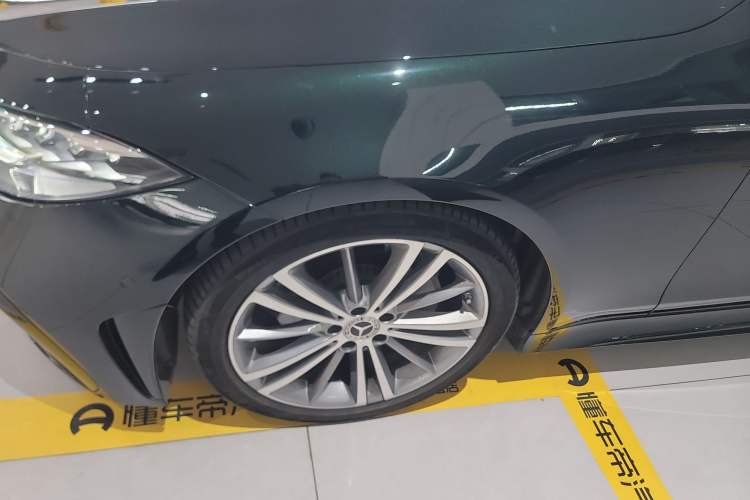 Used Mercedes-Benz CLS 2022 CLS 300 Sport Edition Left Front Wheel Hub