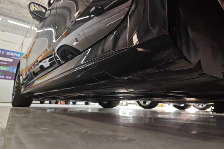 Used Mercedes-Benz CLS 2022 CLS 300 Sport Edition Left Side Sill