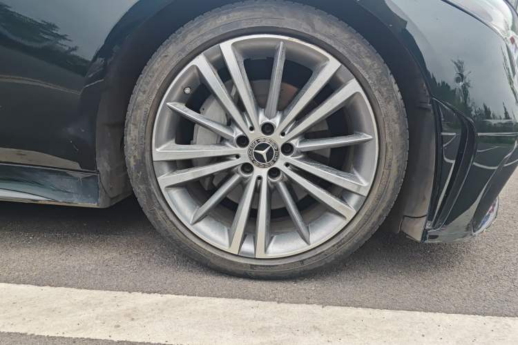 Used Mercedes-Benz CLS 2022 CLS 300 Sport Edition Right Front Wheel Hub