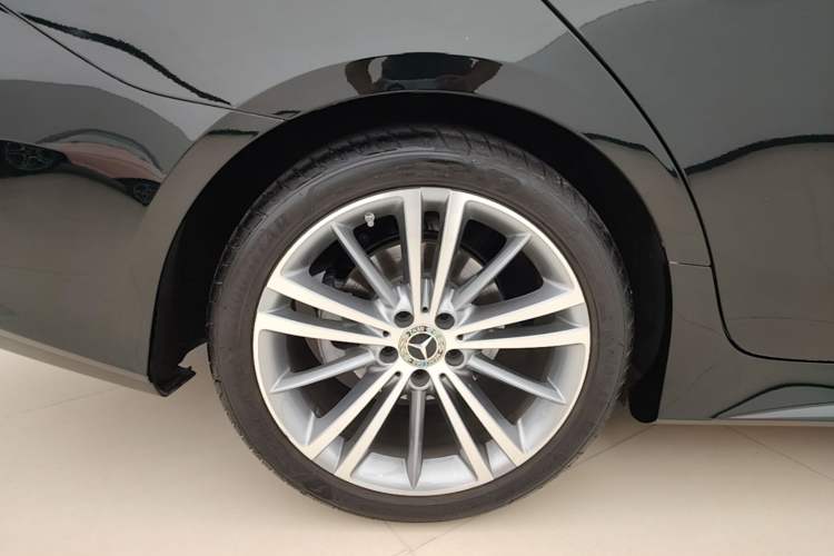Used Mercedes-Benz CLS 2022 CLS 300 Sport Edition Right Rear Wheel Hub
