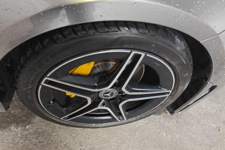 Used Mercedes-Benz CLS 2022 CLS 300 Sport Edition Right Front Wheel Hub