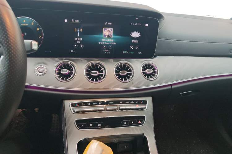 Used Mercedes-Benz CLS 2022 CLS 350 4MATIC Audio And AC Panel