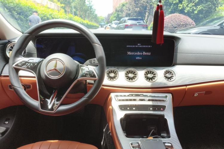 Used Mercedes-Benz CLS 2022 CLS 300 Sport Edition Center Console