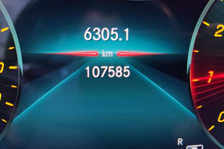 Used Mercedes-Benz CLS 2022 CLS 350 4MATIC Odometer Close Up