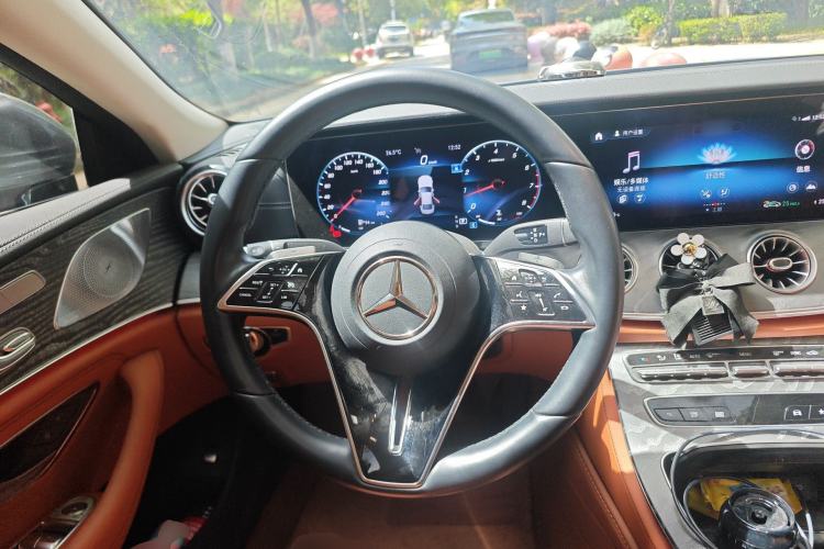 Used Mercedes-Benz CLS 2022 CLS 300 Sport Edition Steering Wheel