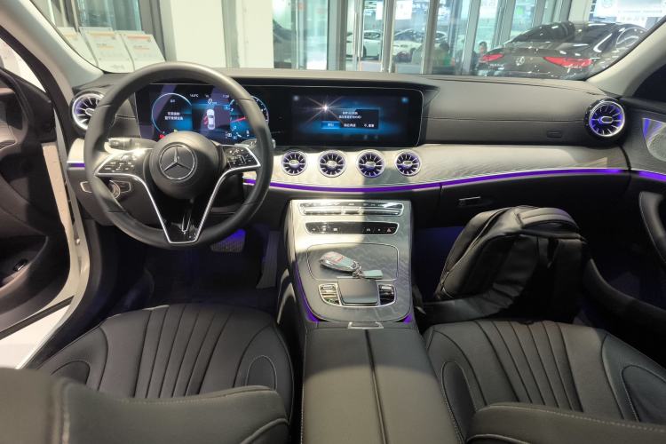 Used Mercedes-Benz CLS 2022 CLS 300 Sport Edition Center Console