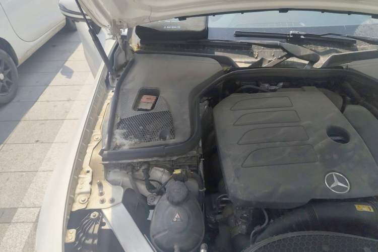 Used Mercedes-Benz CLS 2022 CLS 300 Luxury Model Engine Bay Right