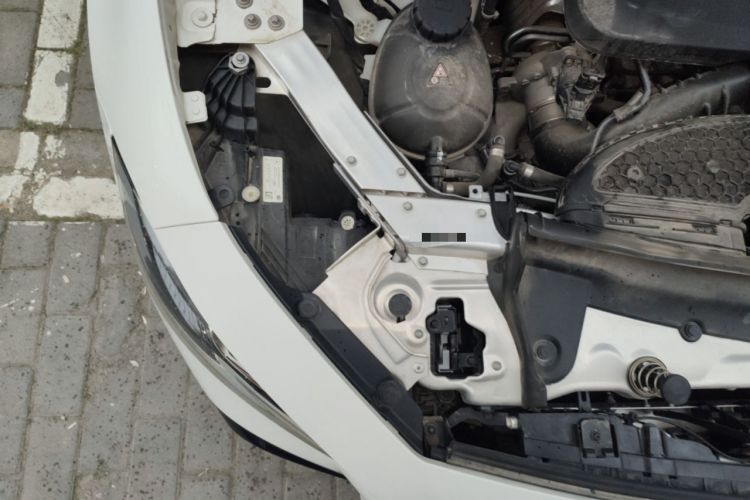Used Mercedes-Benz CLS 2022 CLS 300 Luxury Model Engine Bay Right