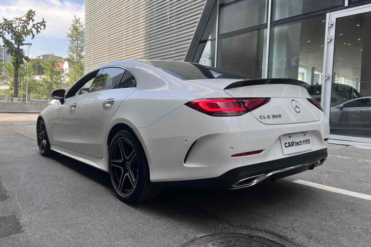 Used Mercedes-Benz CLS 2022 CLS 300 Luxury Model Exterior 3