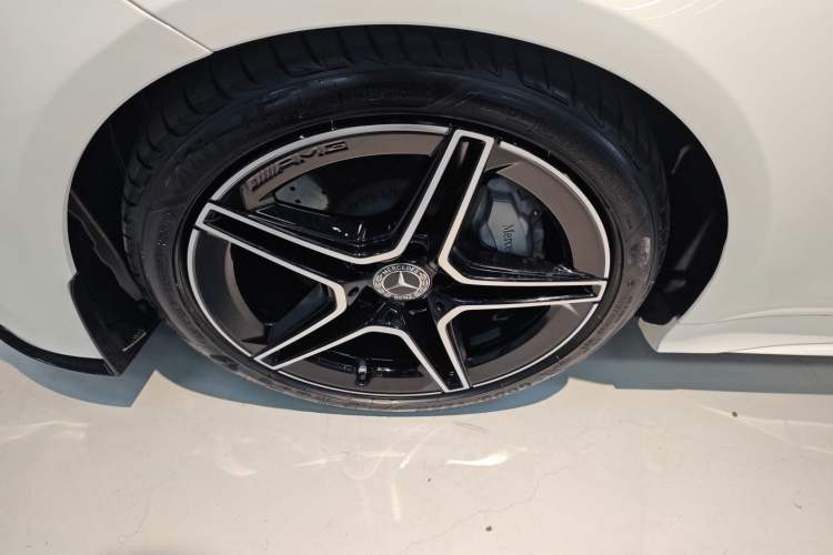 Used Mercedes-Benz CLS 2022 CLS 300 Luxury Model Exterior 4