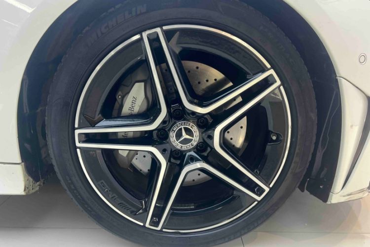 Used Mercedes-Benz CLS 2022 CLS 300 Luxury Model Exterior 6