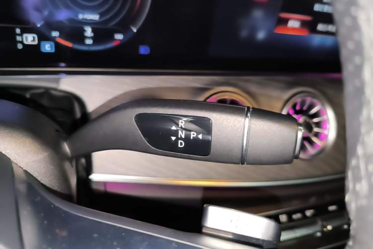 Used Mercedes-Benz CLS 2022 CLS 300 Luxury Model Gear Lever
