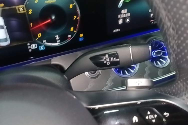 Used Mercedes-Benz CLS 2022 CLS 300 Luxury Model Gear Lever