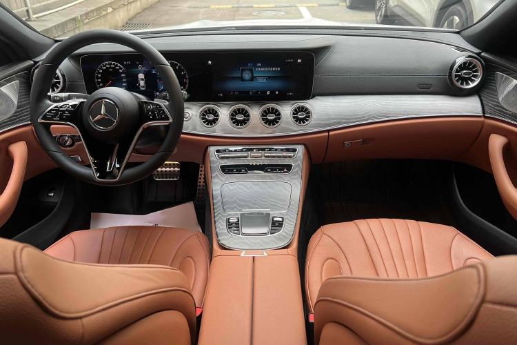 Used Mercedes-Benz CLS 2022 CLS 300 Luxury Model Interior 1