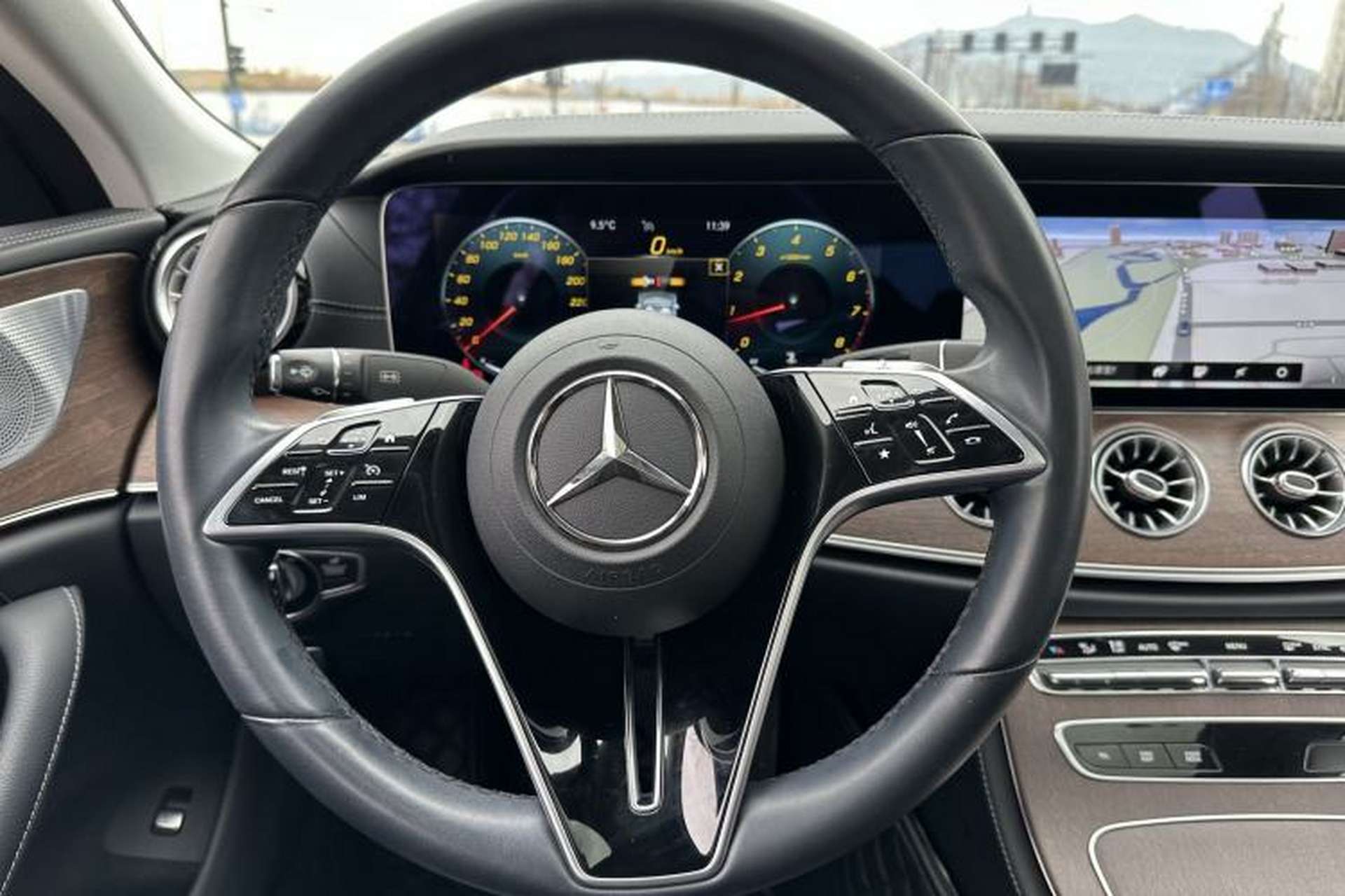 Used Mercedes-Benz CLS 2022 CLS 300 Sport Edition Interior 10