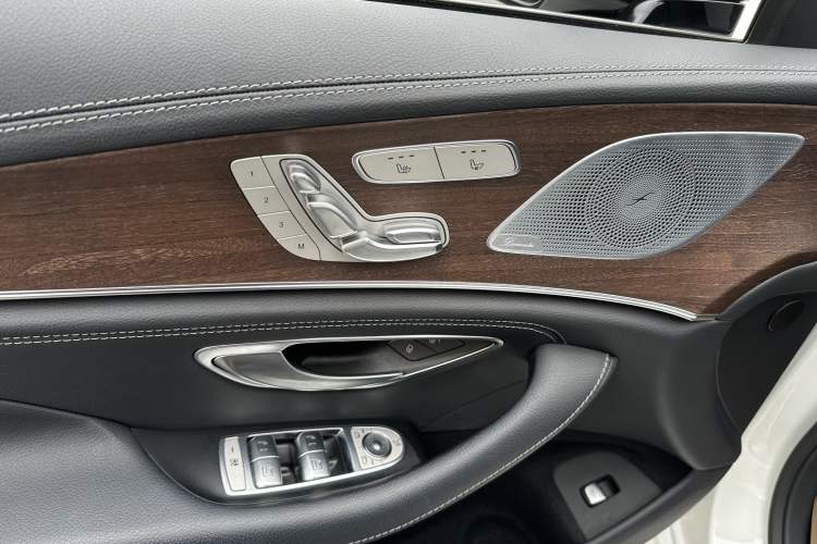 Used Mercedes-Benz CLS 2022 CLS 300 Sport Edition Interior 11