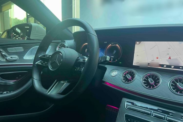 Used Mercedes-Benz CLS 2022 CLS 300 Luxury Model Interior 3