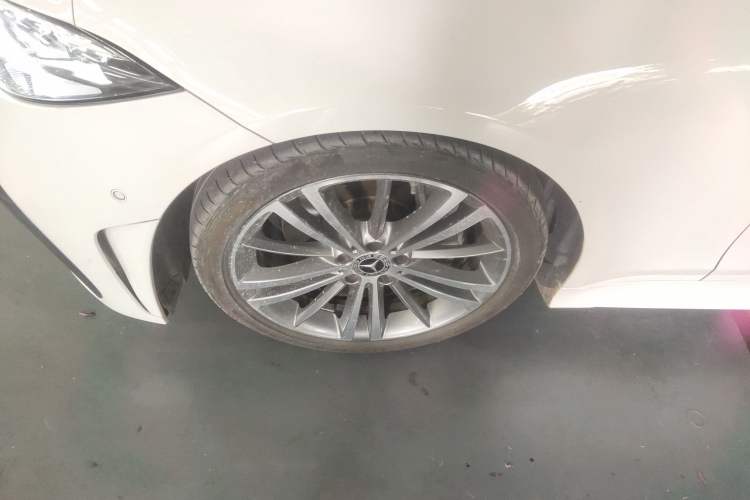 Used Mercedes-Benz CLS 2022 CLS 300 Sport Edition Left Front Wheel Hub