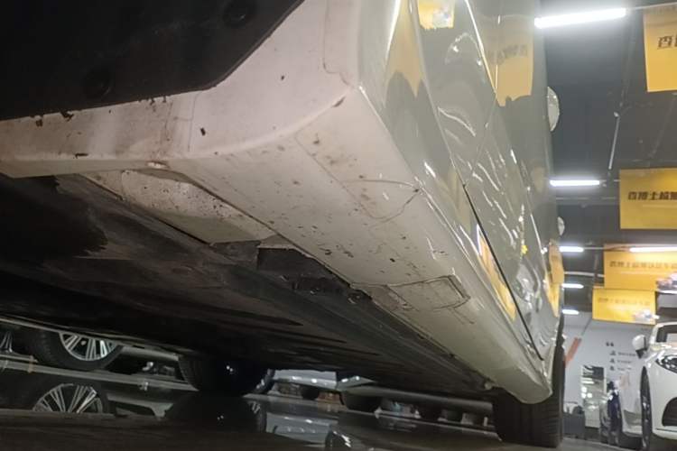 Used Mercedes-Benz CLS 2022 CLS 300 Luxury Model Left Side Sill
