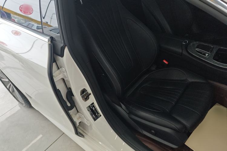 Used Mercedes-Benz CLS 2022 CLS 260 Right Front Seat