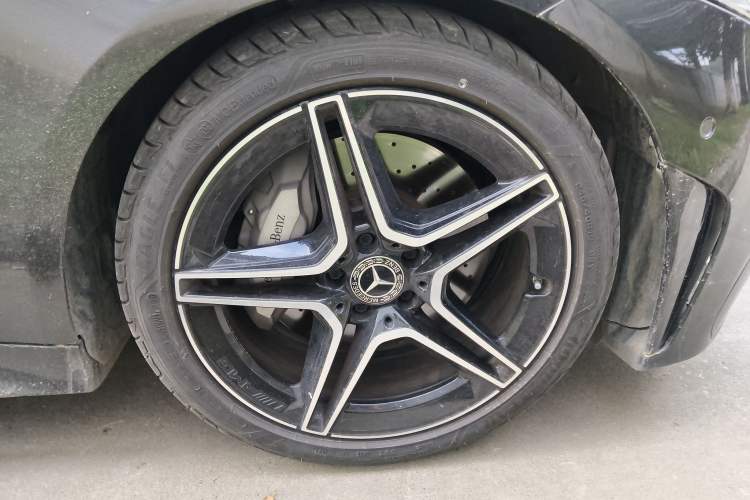 Used Mercedes-Benz CLS 2023 Refreshed CLS 300 Dynamic Edition Exterior 7