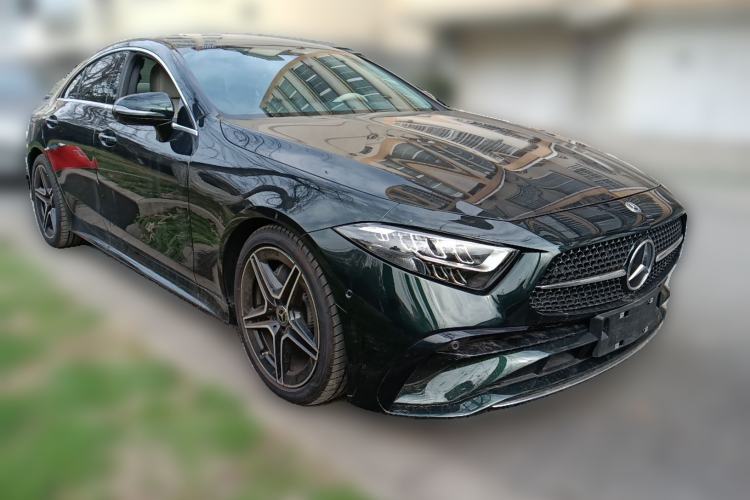 Used Mercedes-Benz CLS 2023-Year Restyled CLS 260 Front Right 45 Deg