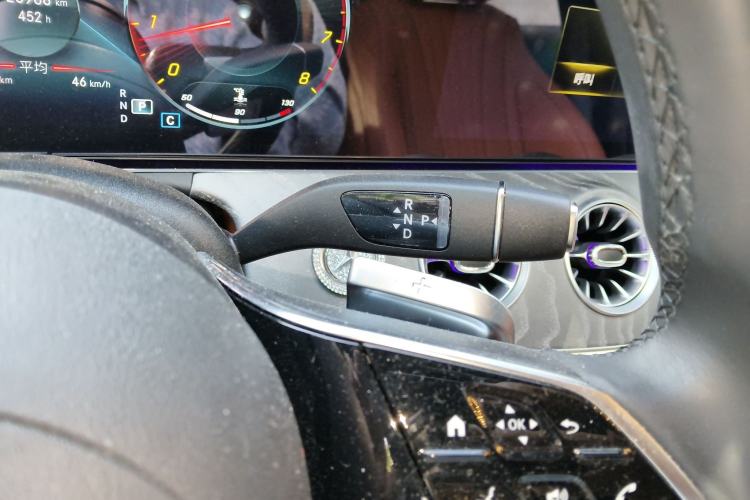 Used Mercedes-Benz CLS 2023 Refreshed CLS 300 Dynamic Edition Gear Lever