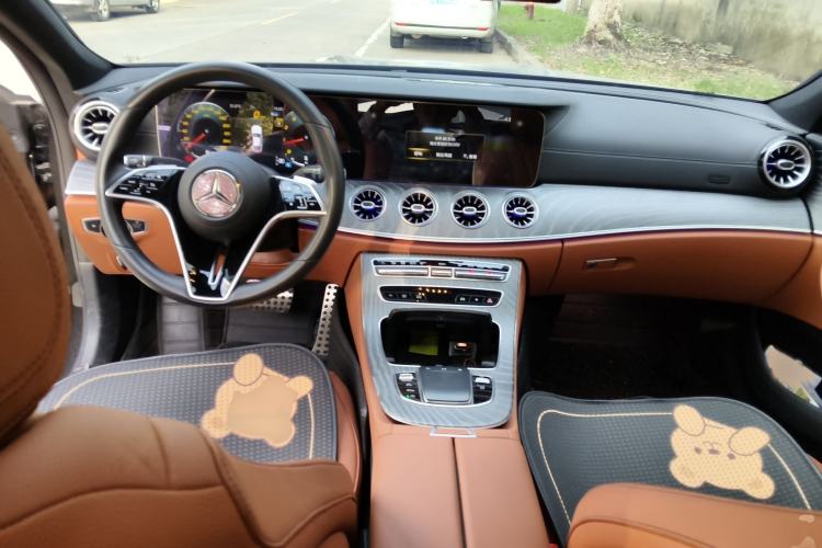 Used Mercedes-Benz CLS 2023 Refreshed CLS 300 Dynamic Edition Interior 2