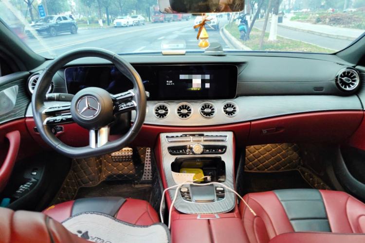 Used Mercedes-Benz CLS 2023 CLS 300 Luxury Model Center Console