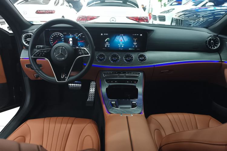 Used Mercedes-Benz CLS 2023 CLS 300 Luxury Model Center Console