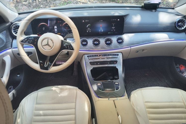 Used Mercedes-Benz CLS 2023 CLS 300 Luxury Model Center Console