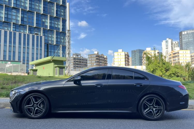Used Mercedes-Benz CLS 2023 Refreshed CLS 300 Dynamic Edition Exterior 3