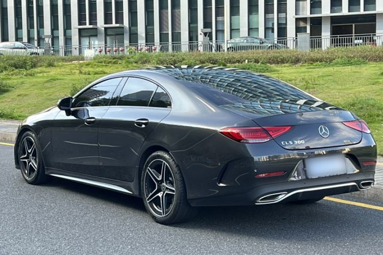 Used Mercedes-Benz CLS 2023 Refreshed CLS 300 Dynamic Edition Exterior 4