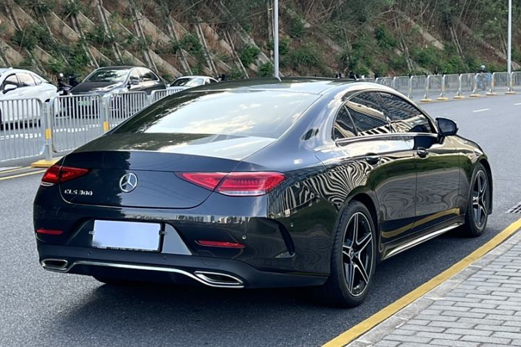 Used Mercedes-Benz CLS 2023 Refreshed CLS 300 Dynamic Edition Exterior 6