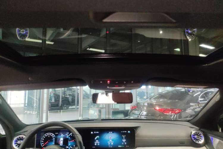 Used Mercedes-Benz CLS 2023 Refreshed CLS 300 Dynamic Edition Headliner