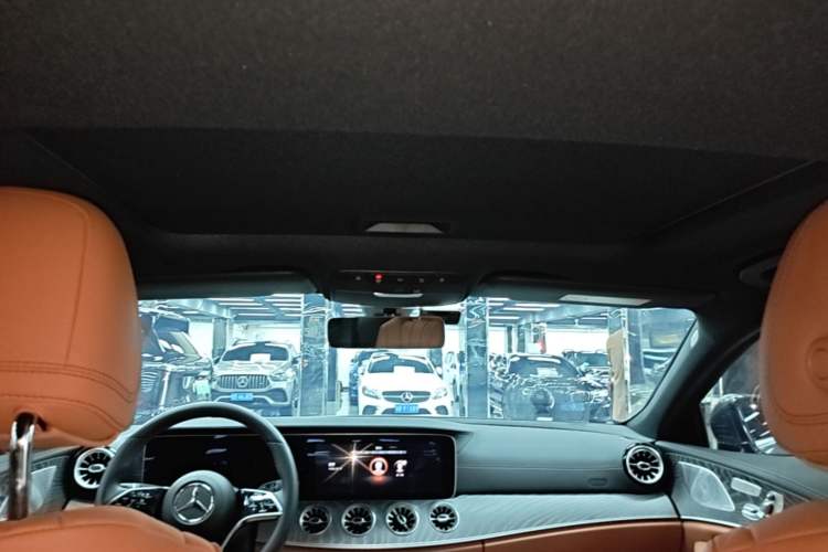 Used Mercedes-Benz CLS 2023 Refreshed CLS 300 Dynamic Edition Headliner