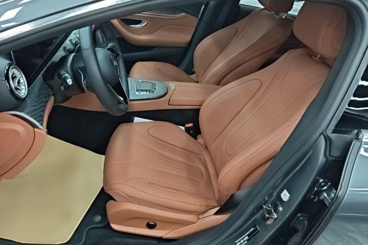 Used Mercedes-Benz CLS 2023 Refreshed CLS 300 Dynamic Edition Left Front Seat