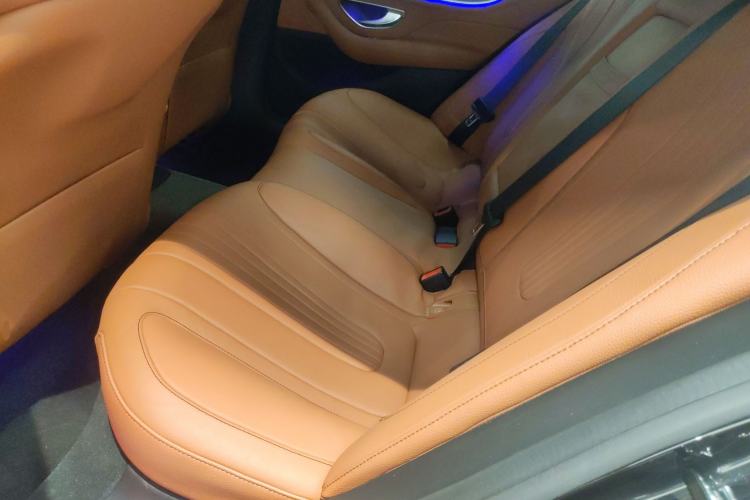 Used Mercedes-Benz CLS 2023 Refreshed CLS 300 Dynamic Edition Left Rear Seat