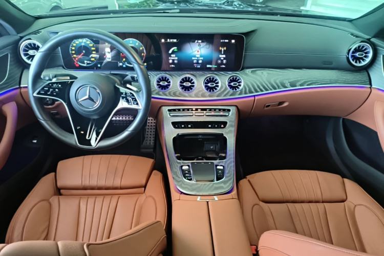 Used Mercedes-Benz CLS 2023-Year Restyled CLS 260 Center Console